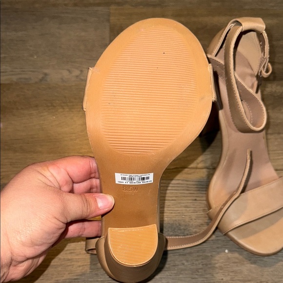 Torrid Nude Strappy Heels size 8.5 - Picture 3 of 9